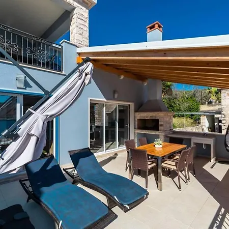 Luxury Marina View No 2