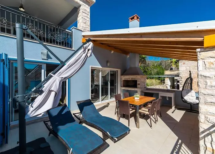 Luxury Marina View No 2