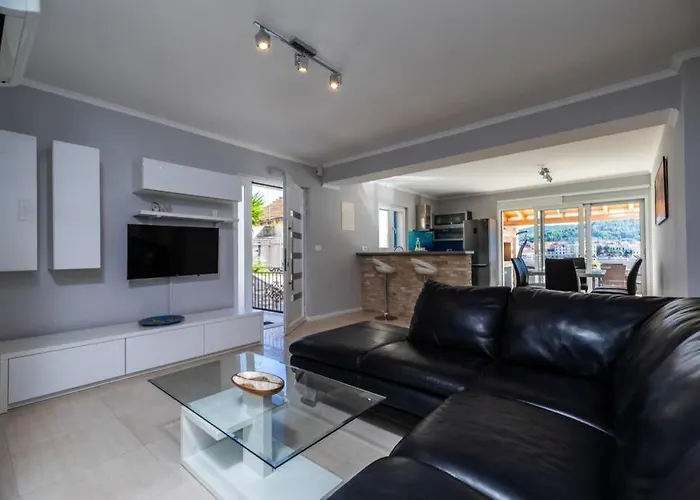 Apartamento Luxury Marina View No 2