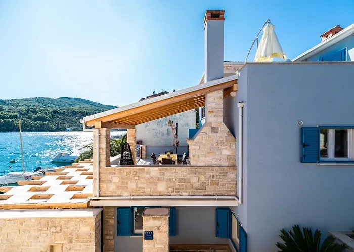 Luxury Marina View No 2