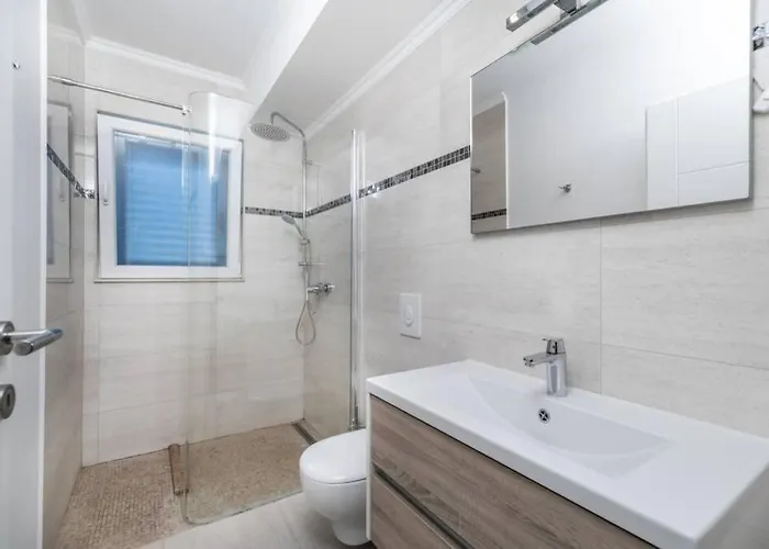 Apartamento Luxury Marina View No 2 *